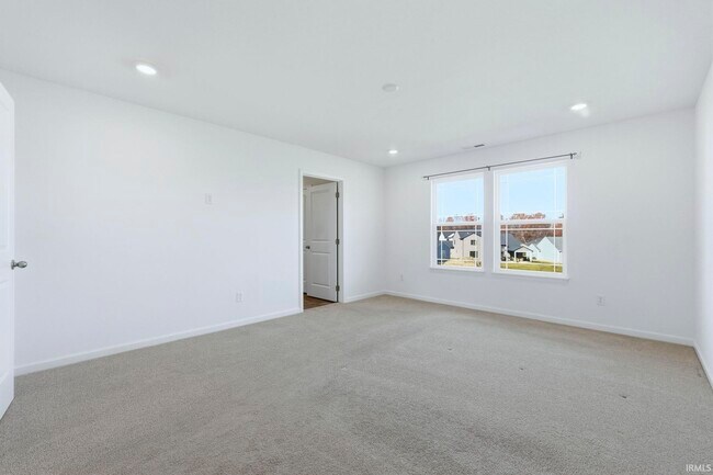 Building Photo - 4152 Bradley Dr