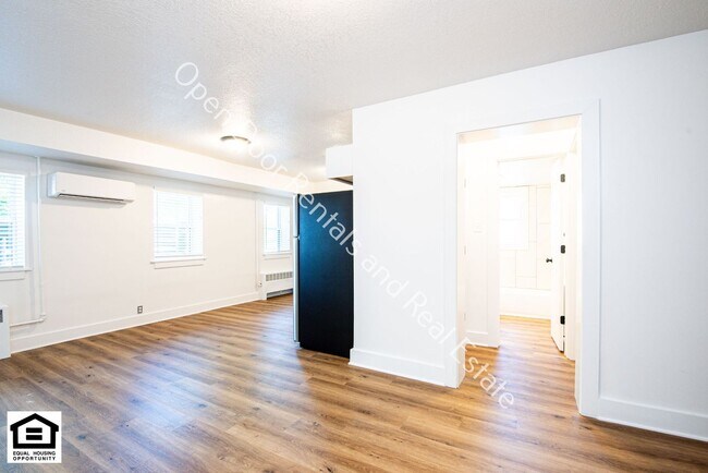 Building Photo - 1823 Griswold Dr