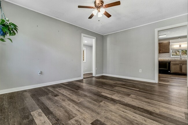 Building Photo - 321 Melody Cir