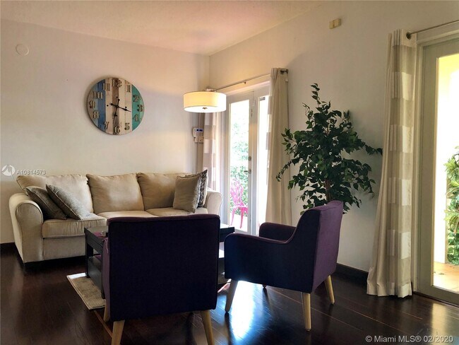 Building Photo - 227 Michigan Ave