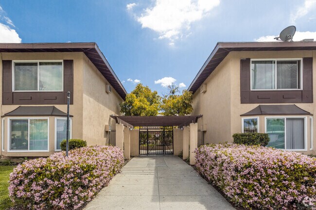 Entrance - Canfield Lane Apartments