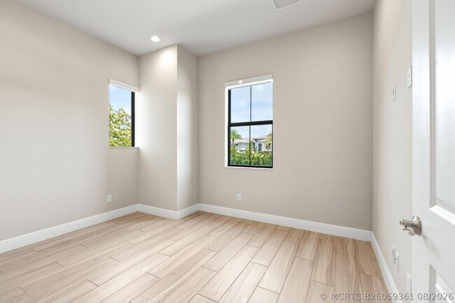 Building Photo - 17130 Magnolia Estates Dr