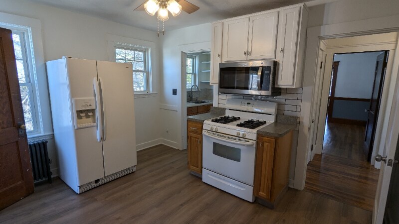 Primary Photo - 18 Appleton Pl
