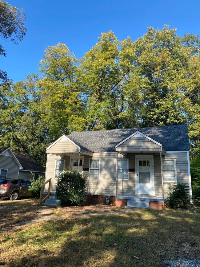 161 Cambridge Cir 161 Cambridge Cir Spartanburg SC 29306 Apartment