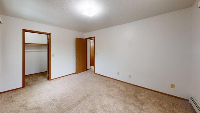 Building Photo - 2738 Gateway Ave