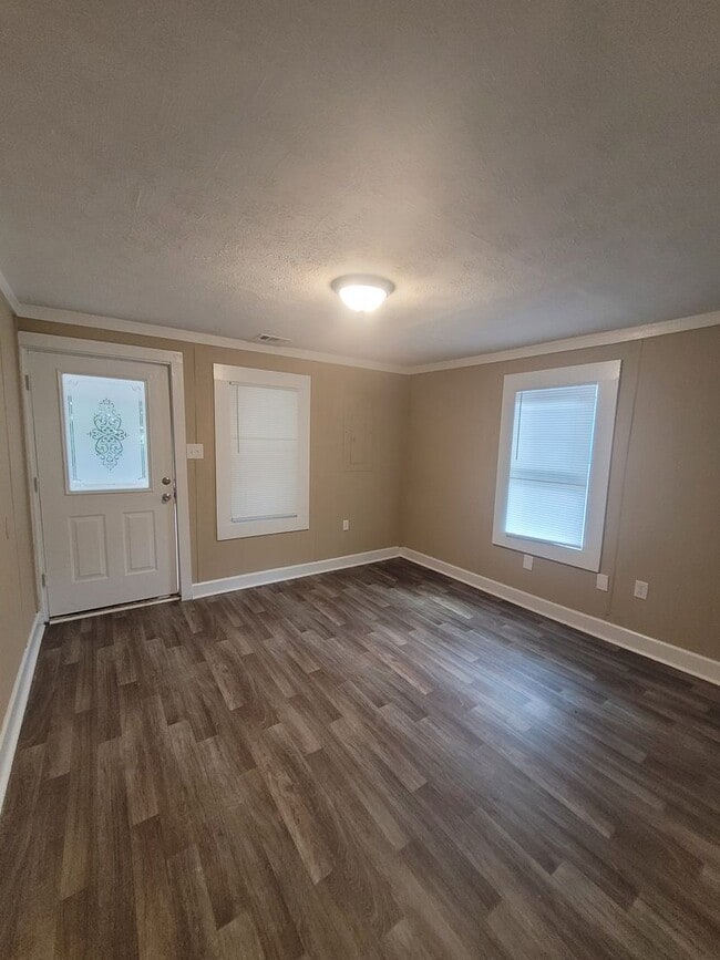 Building Photo - For Rent: Franklin Co – Royston, GA – Two Bedroom and One Bathroom Single Family Home - Very Conv...