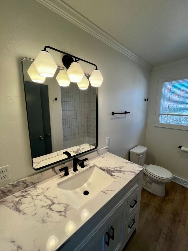 Building Photo - Fully Renovated 4-Bedroom Home, Plus an Office in Prime Bozeman Location