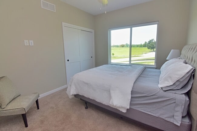 Building Photo - 3 Crosby Park Dr