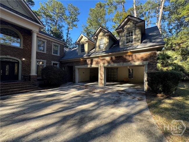 Building Photo - 2 Wakefield Pl