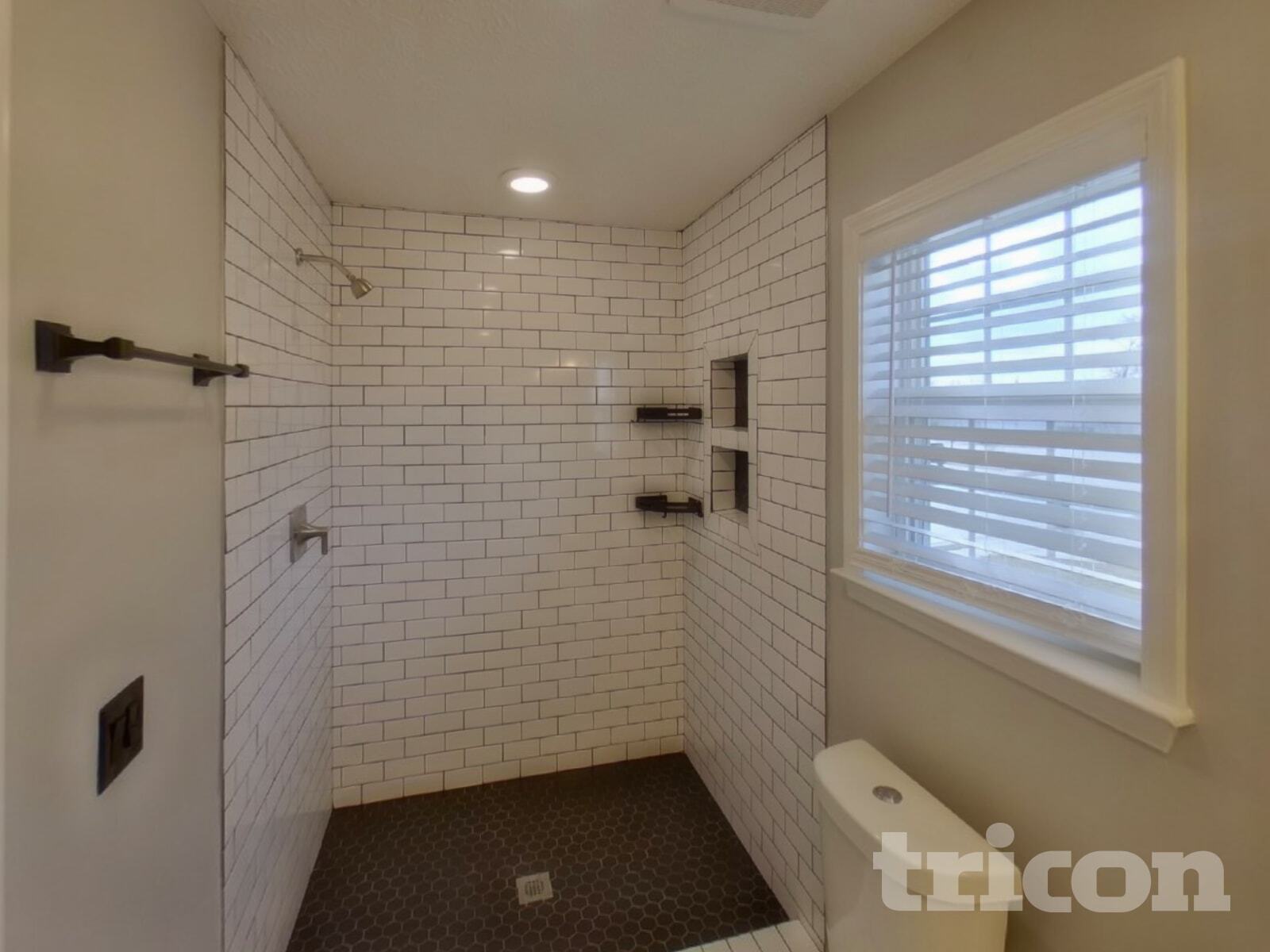 Building Photo - 1456 Colyn Avenue