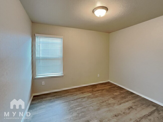 Building Photo - 7415 Twin Pine Ct