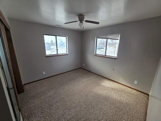 Building Photo - 2728 4th Ave N