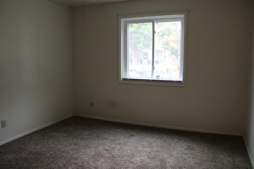 Building Photo - 372 I St