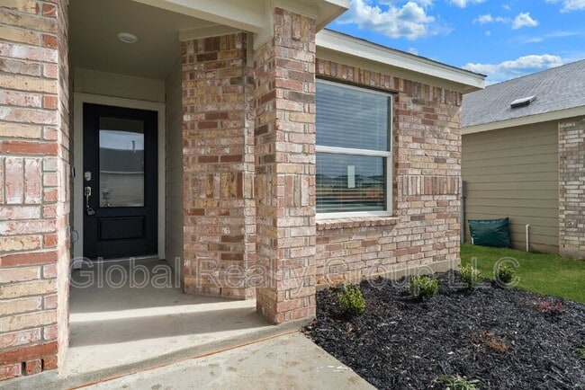 Building Photo - 9105 Navarro Vis