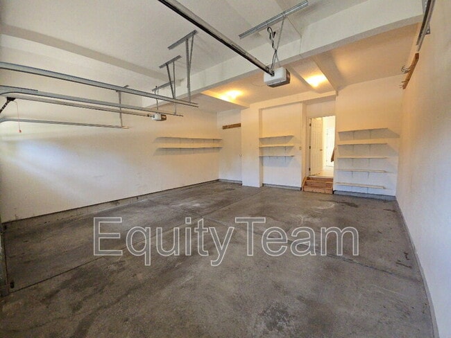 Building Photo - 7823 Spring Garden Ct