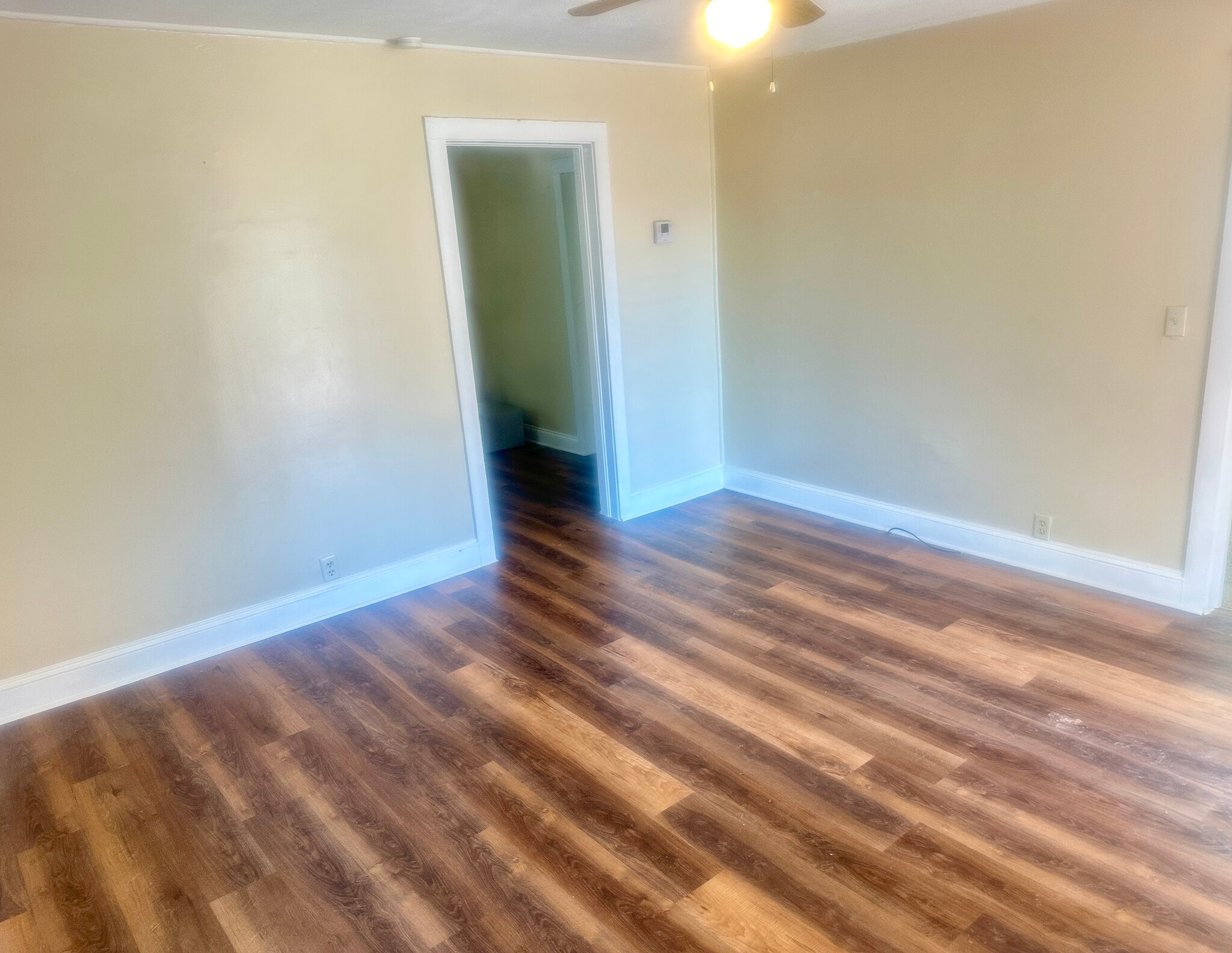 Living area View#1 - 214 Mara St