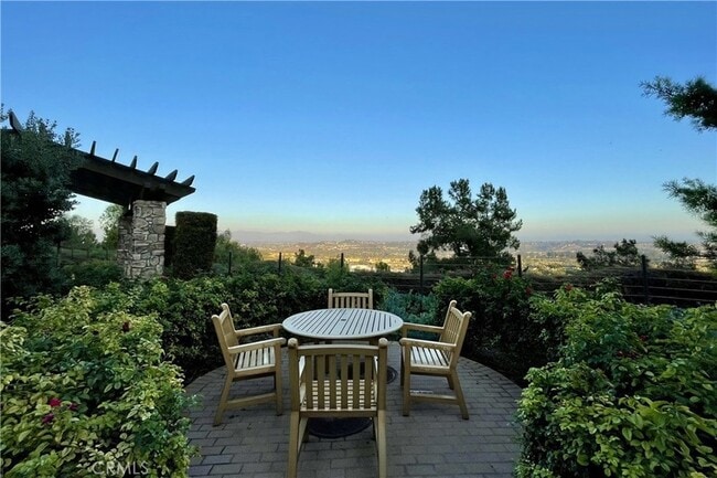 Building Photo - 84 Meridian Dr