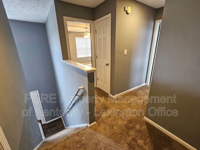 Building Photo - 353 Lucille Dr