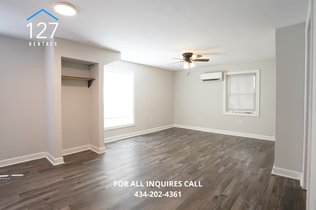 Building Photo - 3 Bedroom Unit with Electric and Water Utilities Included!!