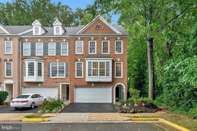 Building Photo - 4541 Monmouth St