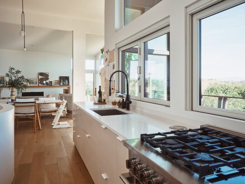 Building Photo - 21960 Cereza Way