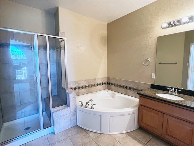 Building Photo - 2443 Salorn Way
