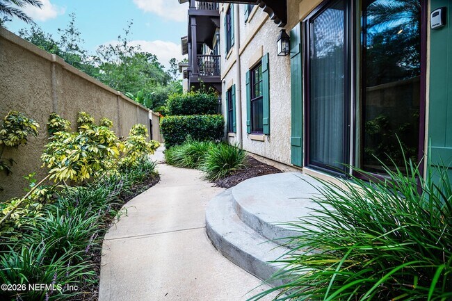 Building Photo - 955 Registry Blvd