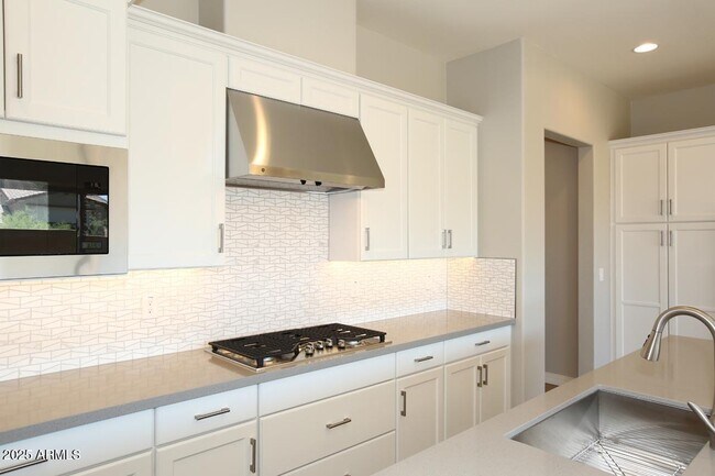 Building Photo - 23066 N 74th Pl