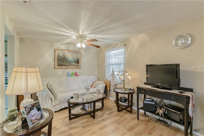 Building Photo - 127 Camphor Cir