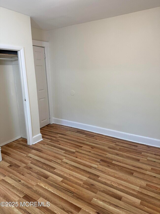 Building Photo - 103 Seabreeze Way