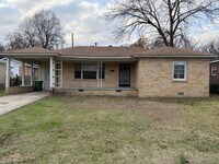 Building Photo - 1914 S Van Buren St