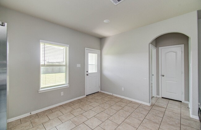 Building Photo - 7427 French Quarter Ct