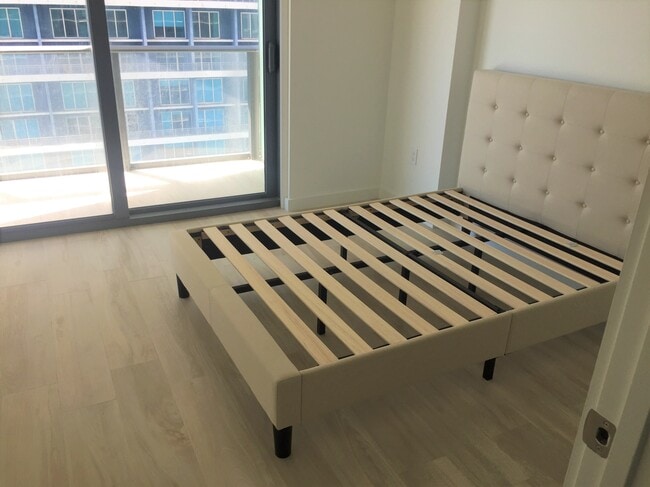 Building Photo - 1300 S Miami Ave