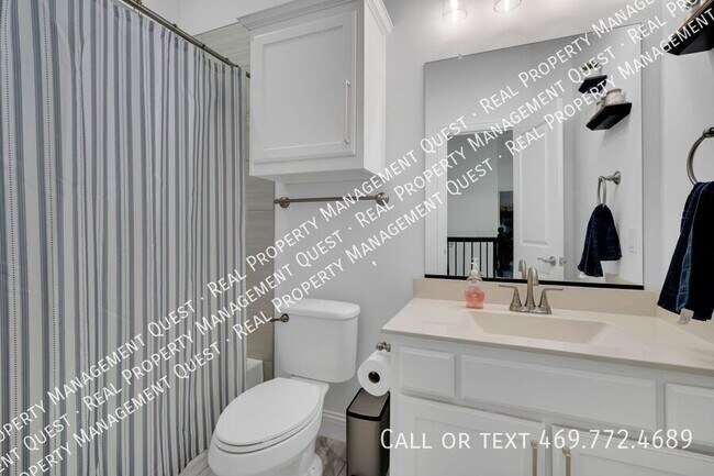 Building Photo - 1767 Shumard St