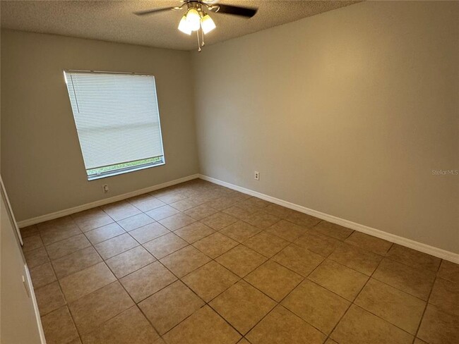Building Photo - 1285 Roma Ct