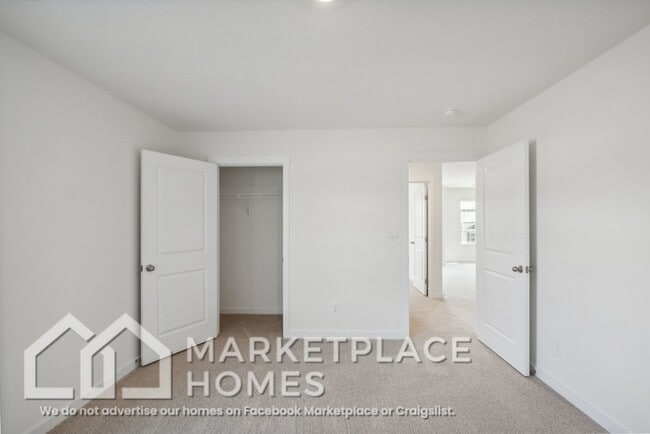 Building Photo - 4033 NE Billie Ln