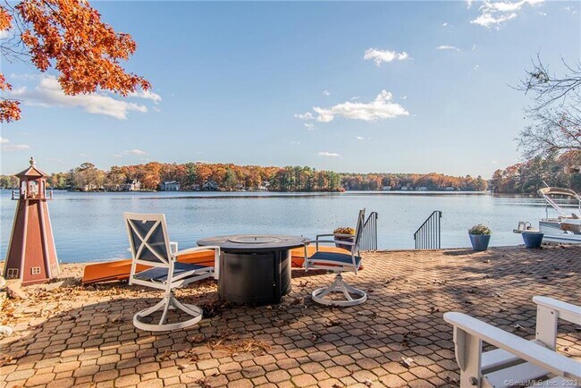 Building Photo - 246 N Shore Rd