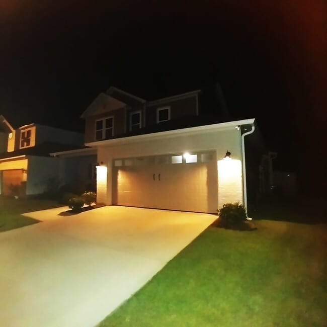 Building Photo - 104 Perfect Pl