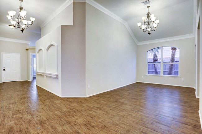 Building Photo - 3806 Flatwood Dr