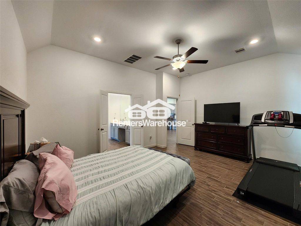 Building Photo - 14007 Hartford Heights Wy