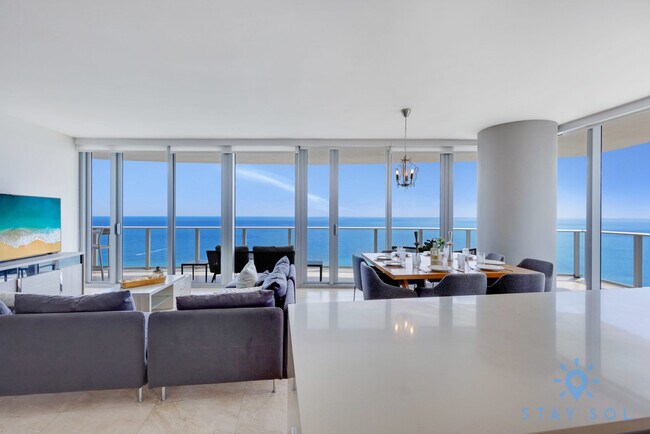 Building Photo - 4111 S Ocean Dr