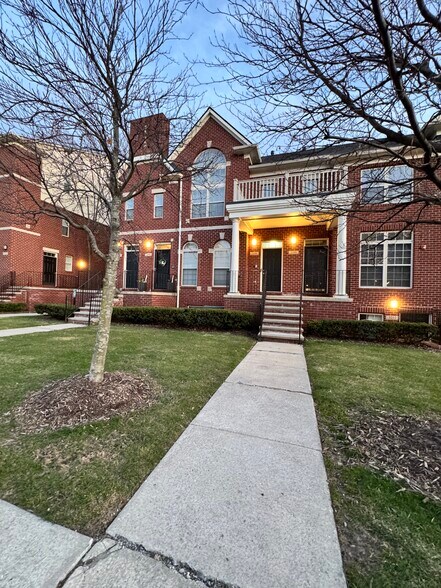 Building Photo - 3244 Newbury Pl