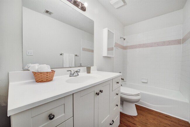 Building Photo - 1123 Comstock Springs Dr