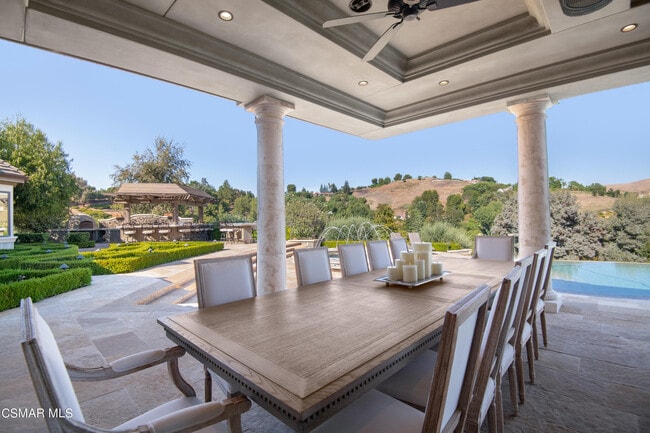 Building Photo - 4358 Cresthaven Dr