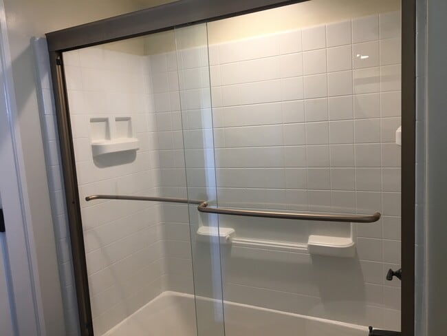 Building Photo - Upstairs Apartment of a Single Family Home