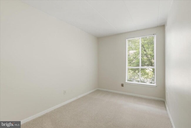 Building Photo - 2339 Freetown Ct
