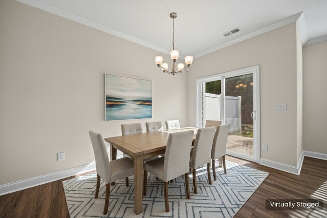 Building Photo - Lake Wylie Townhome with amazing amenities!