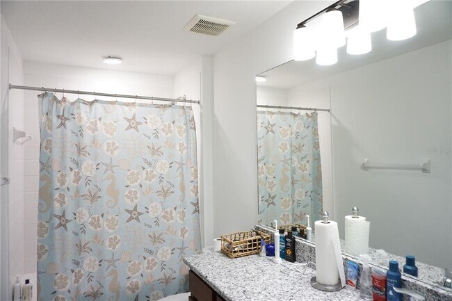 Building Photo - 5732 Newberry Pnes Ave