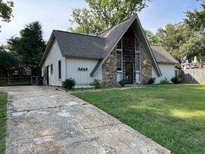 Building Photo - 5415 Stardust Dr