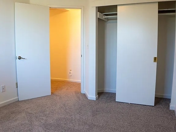 BEDROOM 2 CLOSET - 4321 SW Fletcher St